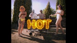 Dirty Shirt prolonge l’été avec « Hot for Summer »