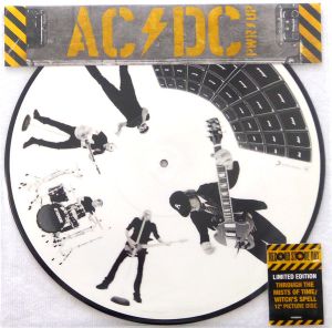 AC/DC annonce un album final avec un nouveau line-up