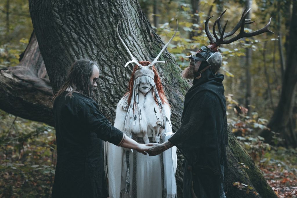 Heilung, folk metal, amplified history, Sagas, Maria Franz, Kai Uwe Faust, Christopher Juul, Ambient